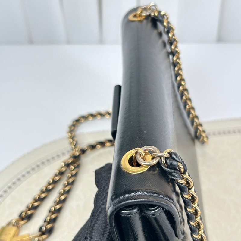 專櫃價2.4折!LV/路易威登 芯片款 早春秀款pochette thelma鎖頭鏈條包 肩帶可調節 單肩斜挎都可-17