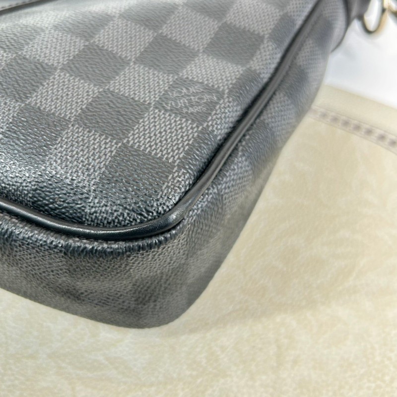 LV路易威登  黑灰棋盤格手提公文包 時尚型男必備  大容量 內有隔層 可以放電腦-7