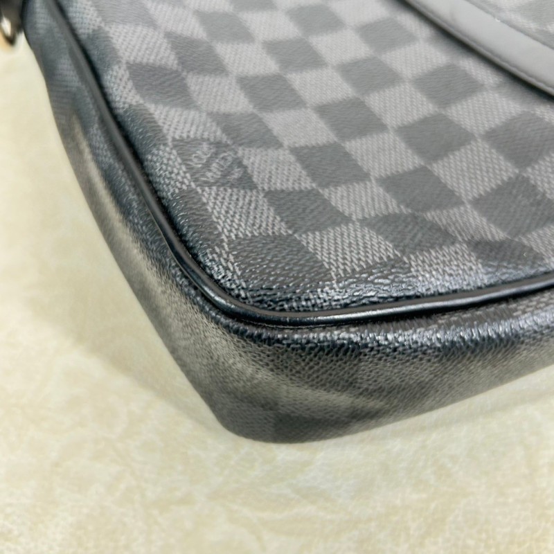 LV路易威登  黑灰棋盤格手提公文包 時尚型男必備  大容量 內有隔層 可以放電腦-10
