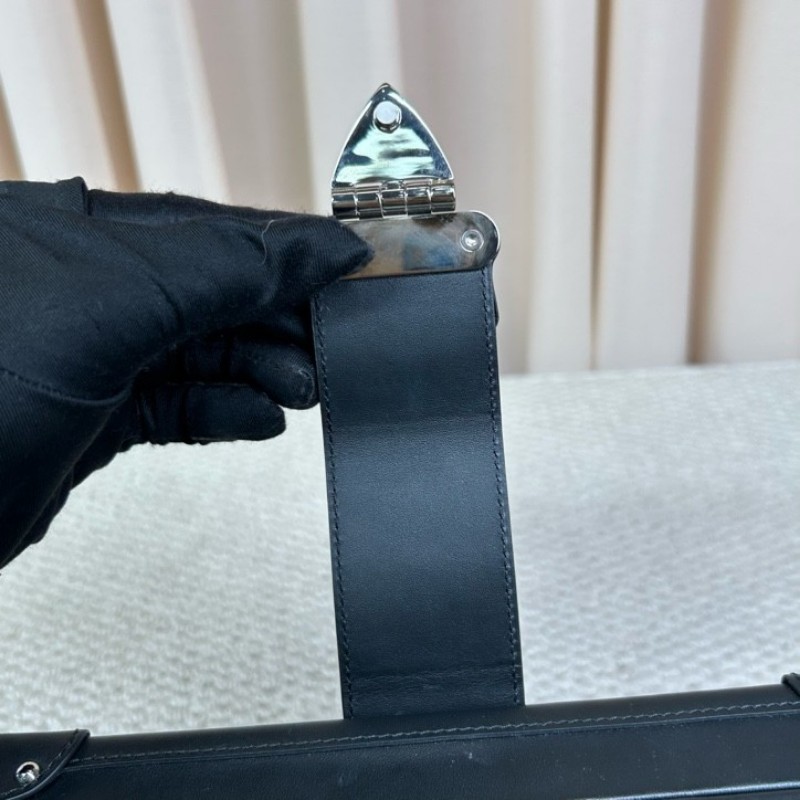 LV路易威登蟒蛇拼皮硬盒子包 黑色邊框 銀色五金 包型板正 有肩帶 可單肩可斜挎 容量實用-18