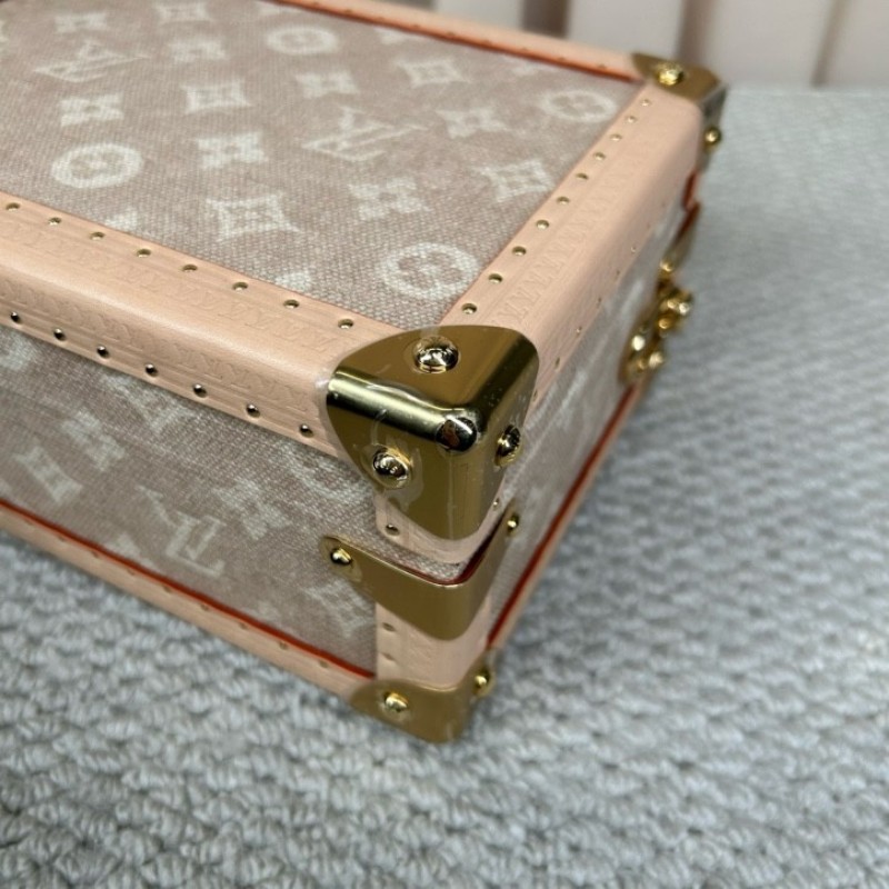 LV路易威登聯名貓貓catogram硬箱包 芯片款 米色老花帆布 金色五金 貓咪挂飾 內裡手繪LV標籤 可單肩可斜挎可手提 容量適中 日常出門很方便-7