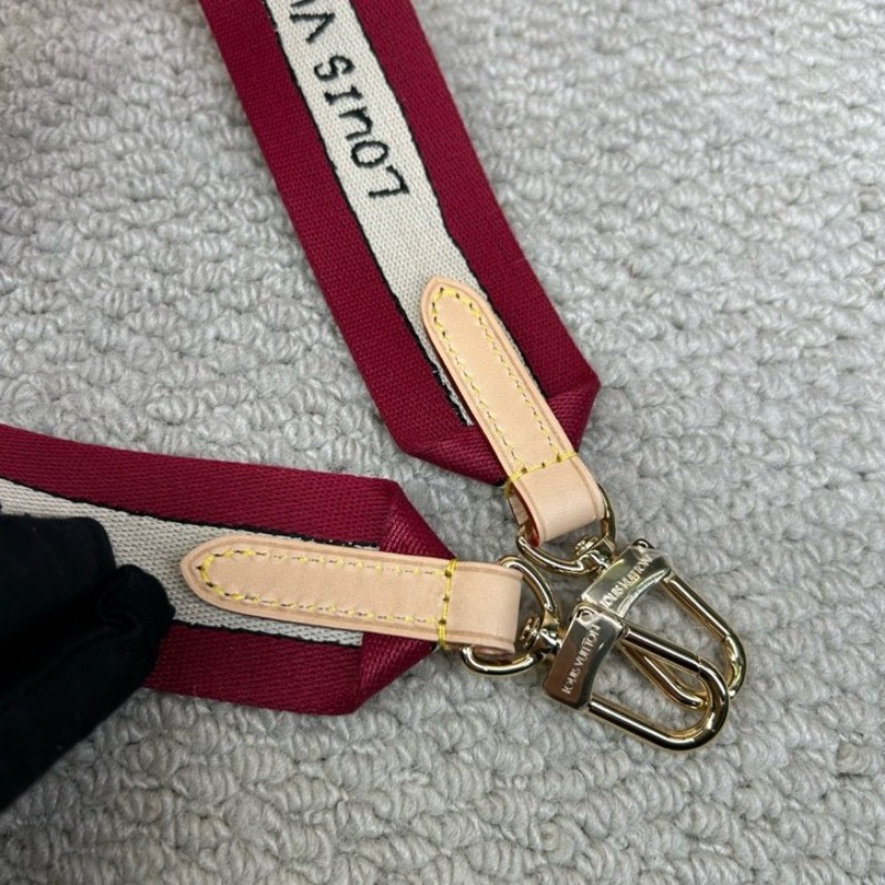 LV路易威登聯名貓貓catogram硬箱包 芯片款 米色老花帆布 金色五金 貓咪挂飾 內裡手繪LV標籤 可單肩可斜挎可手提 容量適中 日常出門很方便-21