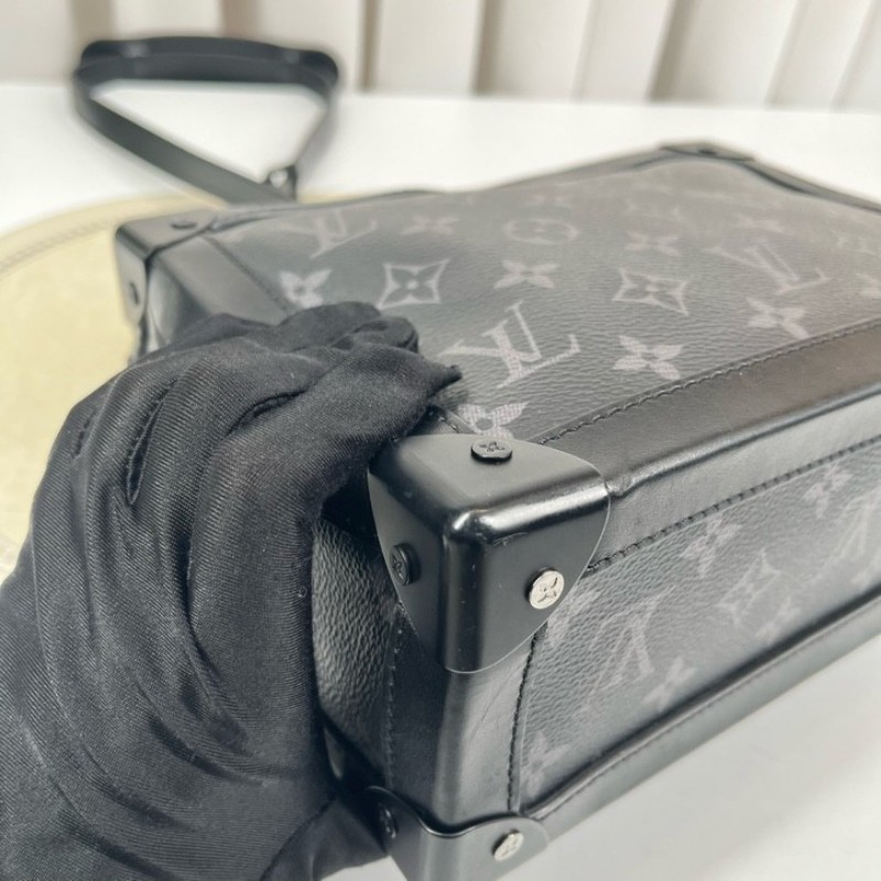 LV路易威登 芯片款 Soft Trunk黑盒子 經典老花 黑色塗層帆布拼牛皮 黑色鏈條肩帶 可單肩可斜挎 容量大 包型立挺-10