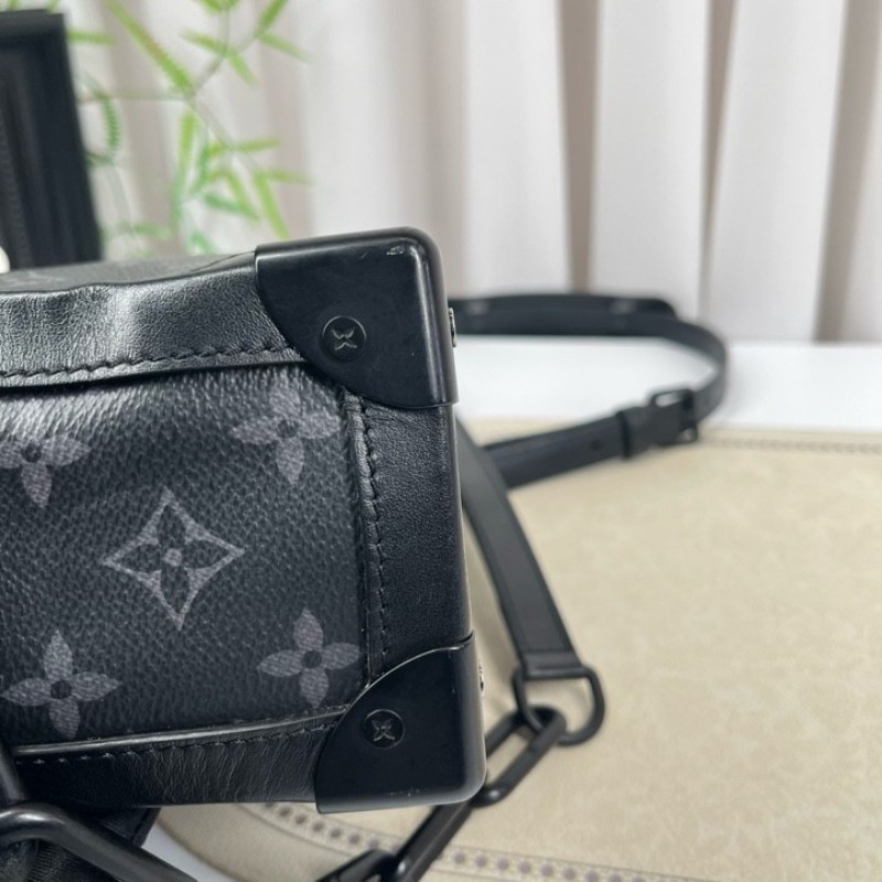 LV路易威登 芯片款 Soft Trunk黑盒子 經典老花 黑色塗層帆布拼牛皮 黑色鏈條肩帶 可單肩可斜挎 容量大 包型立挺-18