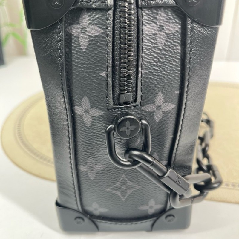 LV路易威登 芯片款 Soft Trunk黑盒子 經典老花 黑色塗層帆布拼牛皮 黑色鏈條肩帶 可單肩可斜挎 容量大 包型立挺-19