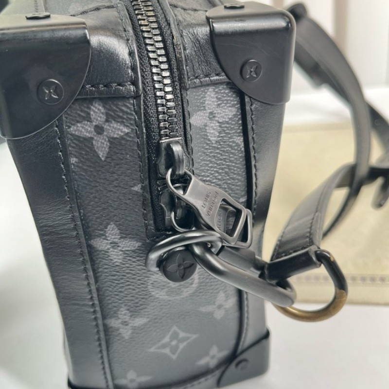 LV路易威登 芯片款 Soft Trunk黑盒子 經典老花 黑色塗層帆布拼牛皮 黑色鏈條肩帶 可單肩可斜挎 容量大 包型立挺-22