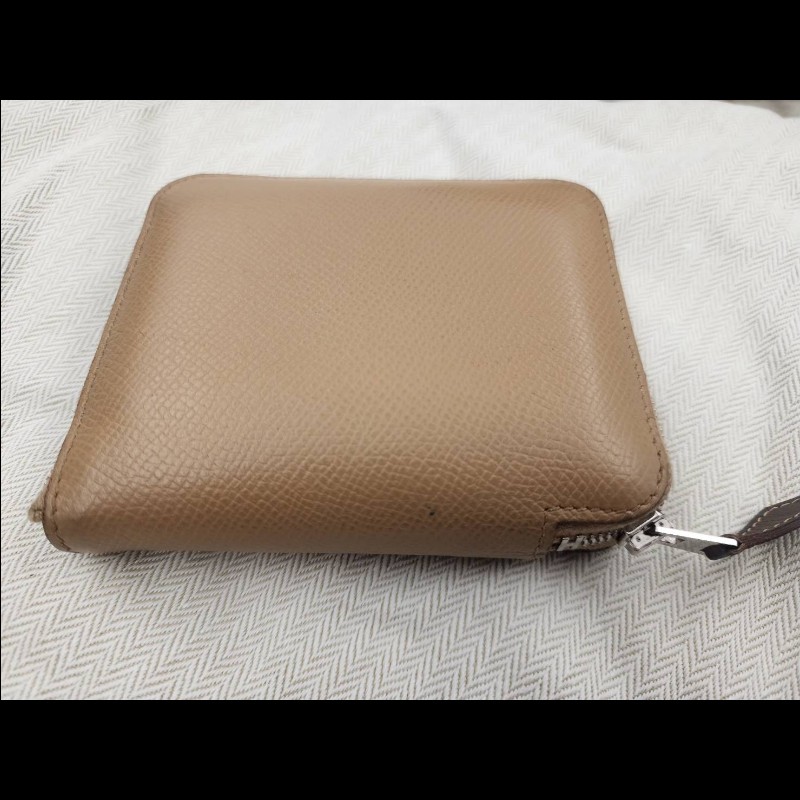 15000入手愛馬士絲巾短夾，無髒污破損-6