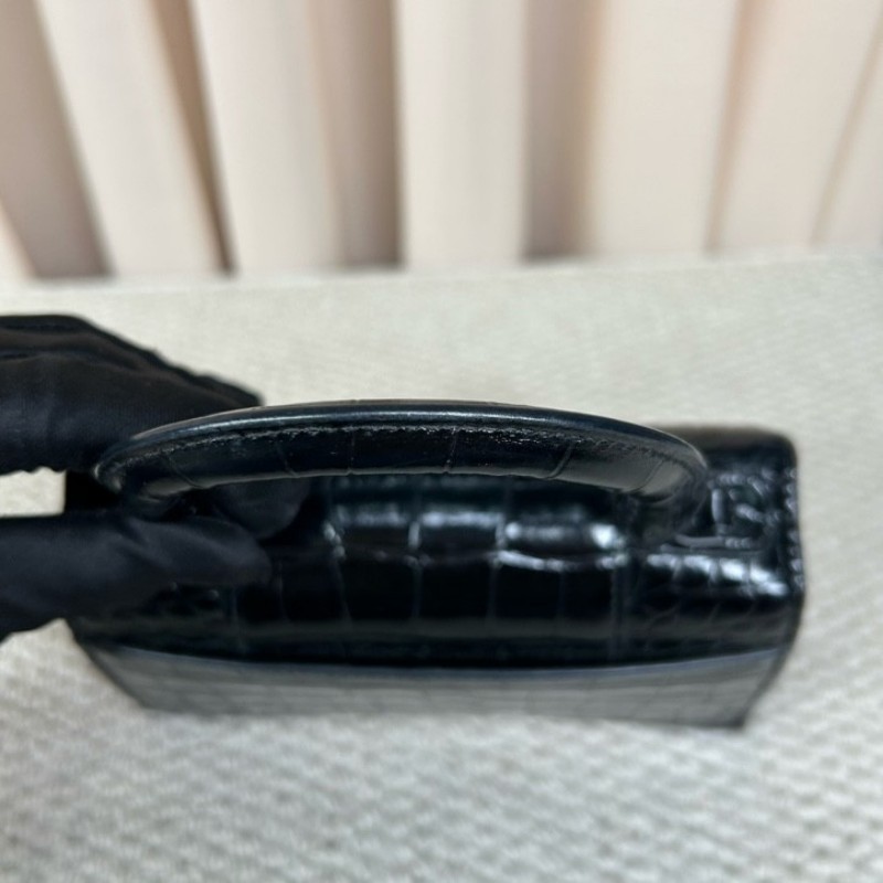 sh zym 巴黎世家Balenciaga hourglass 黑扣鱷魚紋沙漏包 磨砂黑扣更顯高級 有肩帶 可單肩可斜挎可手提 日常百搭 拍照超出片-10