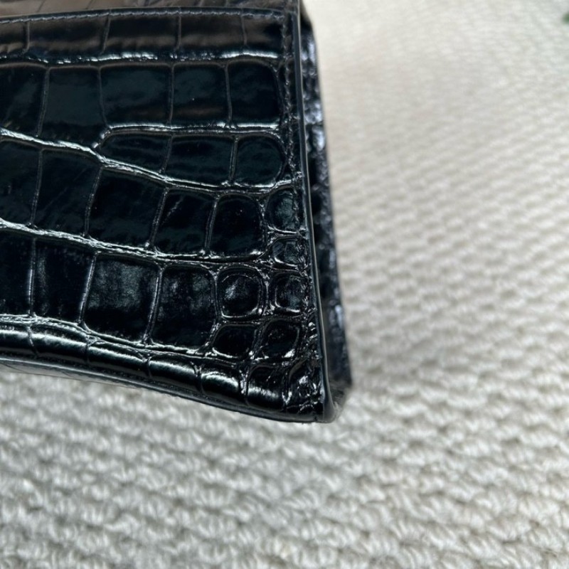 sh zym 巴黎世家Balenciaga hourglass 黑扣鱷魚紋沙漏包 磨砂黑扣更顯高級 有肩帶 可單肩可斜挎可手提 日常百搭 拍照超出片-11