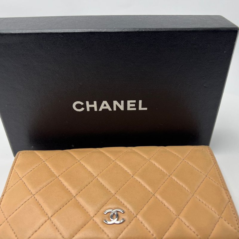 Chanel 菱格紋長款對折皮夾-0