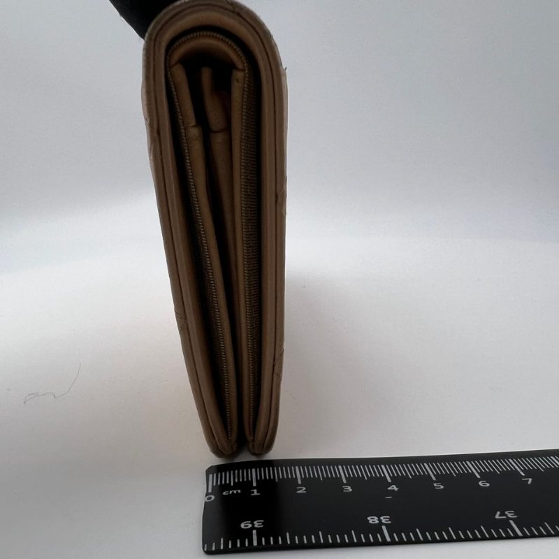Chanel 菱格紋長款對折皮夾-1