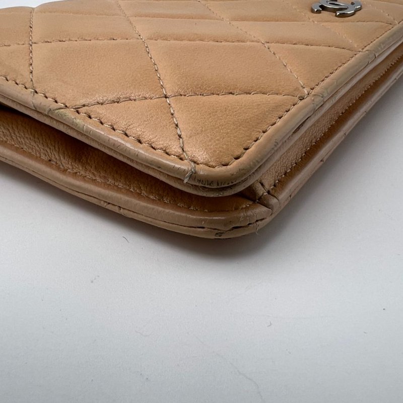 Chanel 菱格紋長款對折皮夾-9