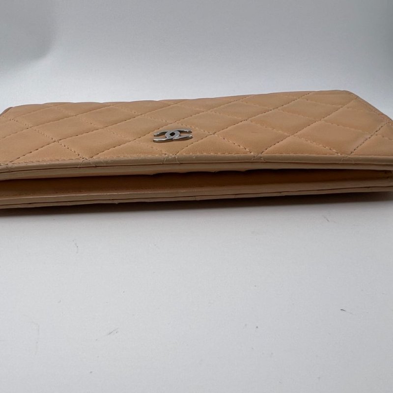 Chanel 菱格紋長款對折皮夾-13