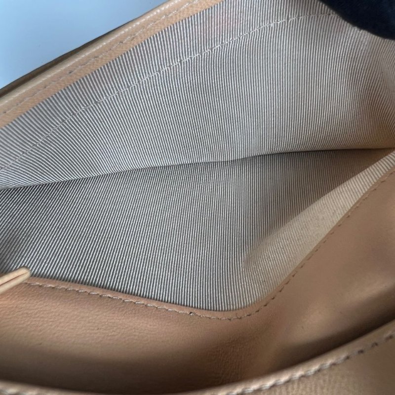 Chanel 菱格紋長款對折皮夾-19