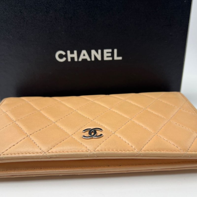 Chanel 菱格紋長款對折皮夾-22