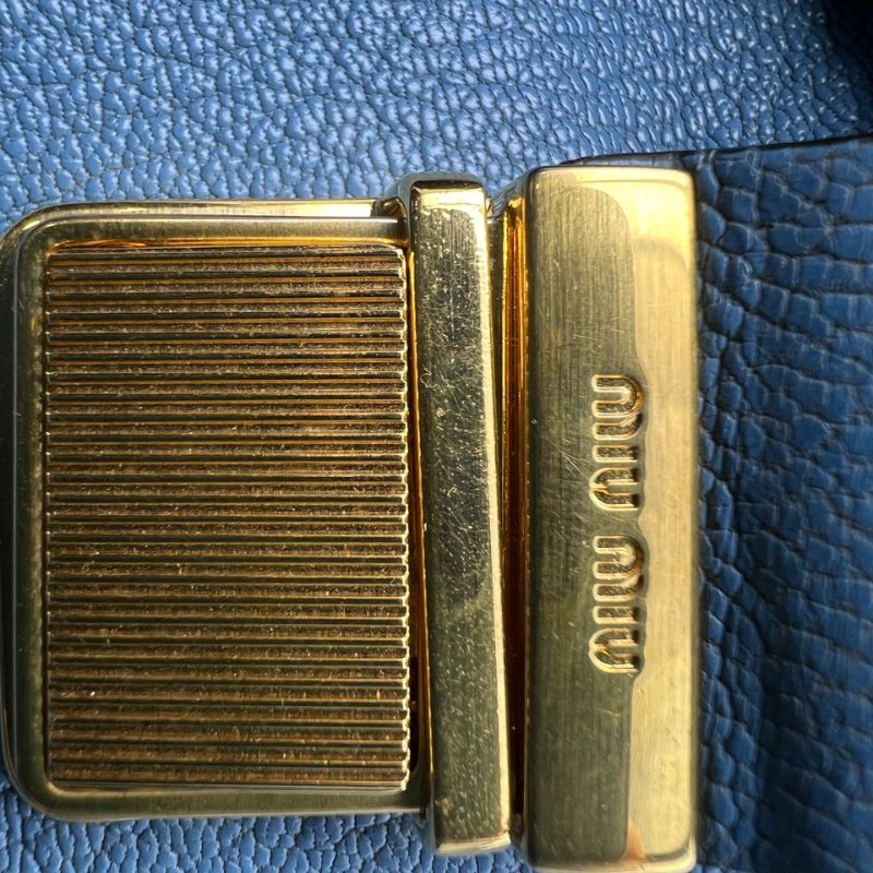 Miu Miu 鎖扣水桶包-20