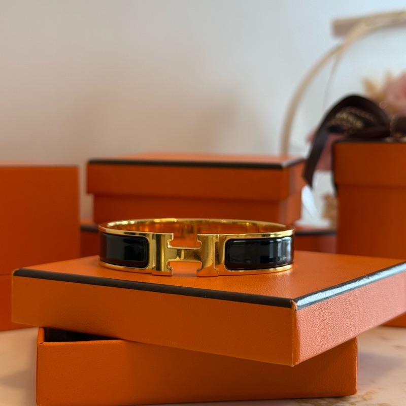 (全配)愛馬仕Hermès Clic H單色珐瑯手環-黑金配色-1