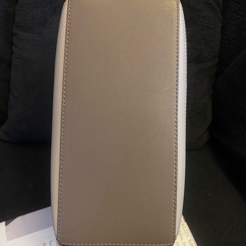 Loewe羅意威 puzzle小號拼色幾何包 尺寸:24×16-5