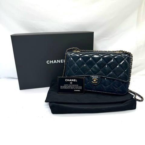 CHANEL   香奈兒 WOC 菱格紋漆皮鏈條包  NO.21 海軍藍