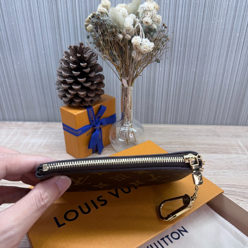 LV M13559 Pochette Clés S號 新款鑰匙包零錢包萬用包-9