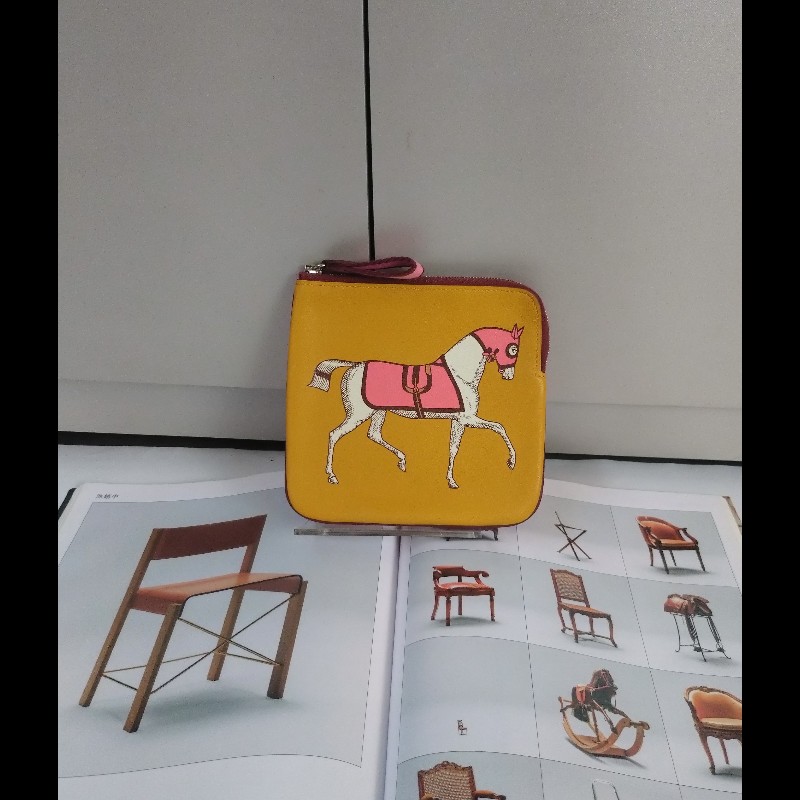 Hermes 駝黃底白馬/粉底白線皮革拉鍊小方零錢包-0