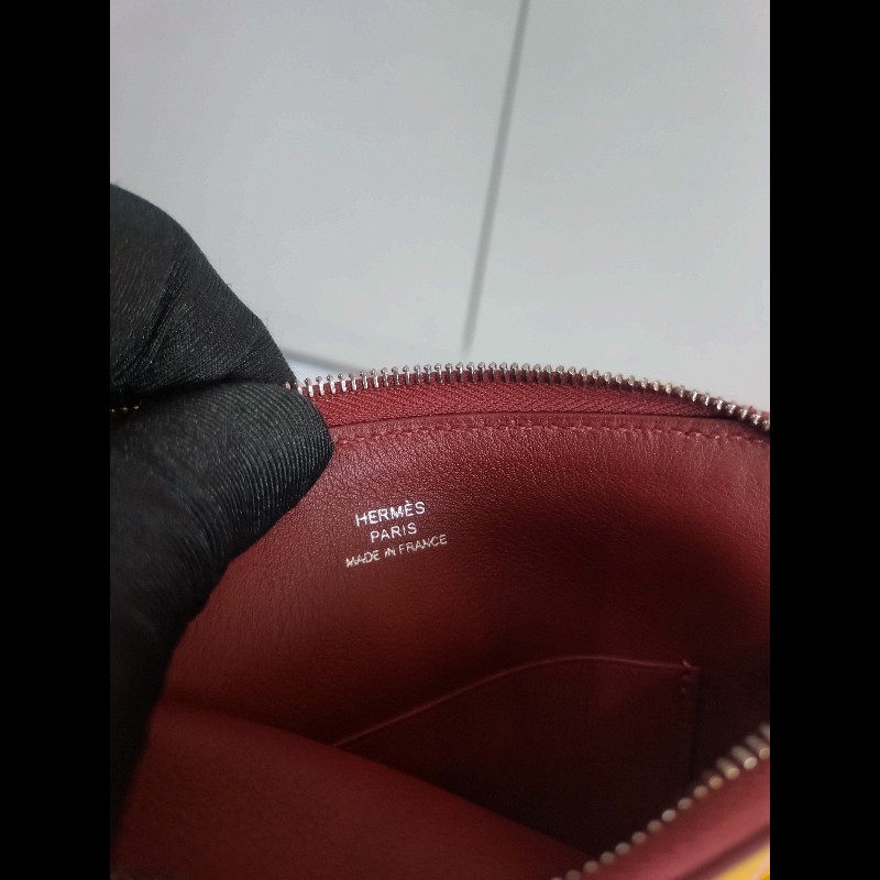 Hermes 駝黃底白馬/粉底白線皮革拉鍊小方零錢包-11