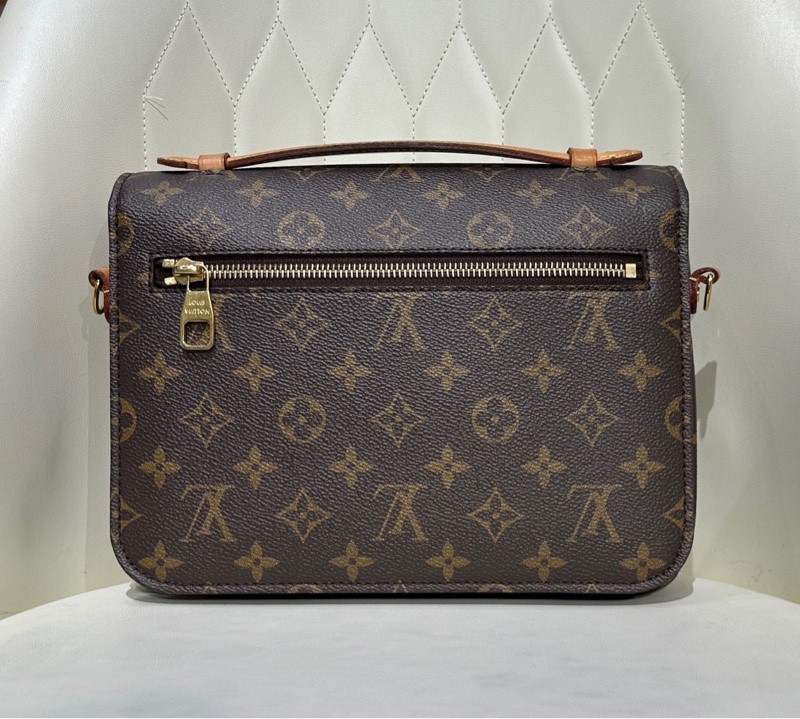 LV路易威登 老花郵差包-1