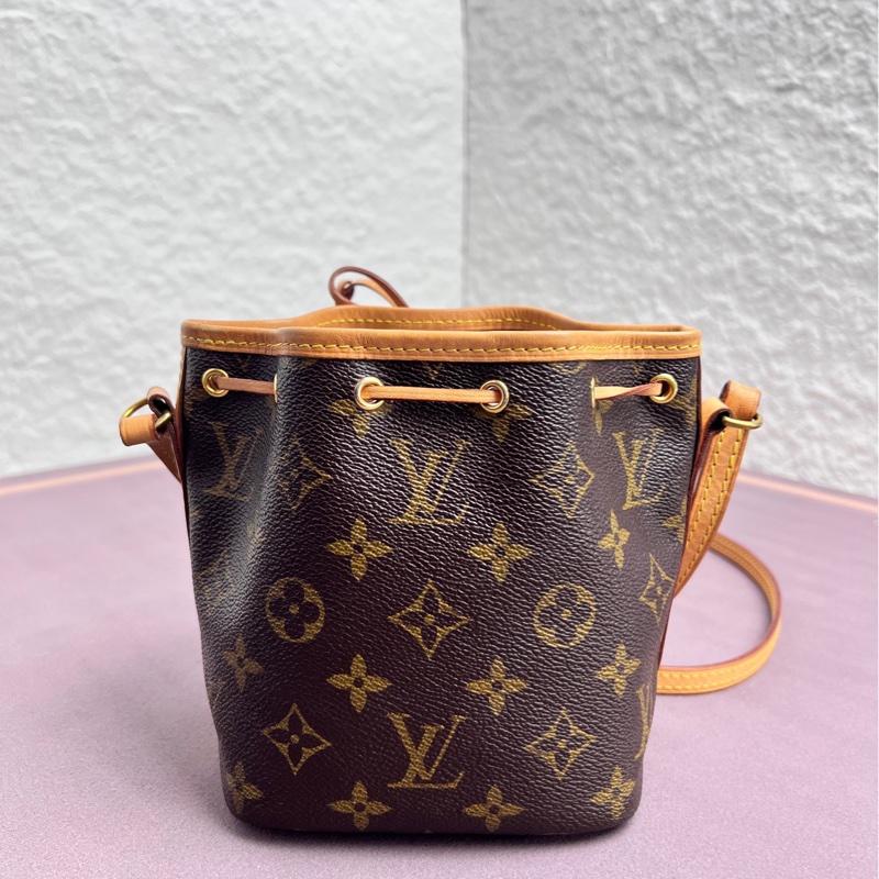 LV路易威登 Nano Noe抽繩水桶包-1