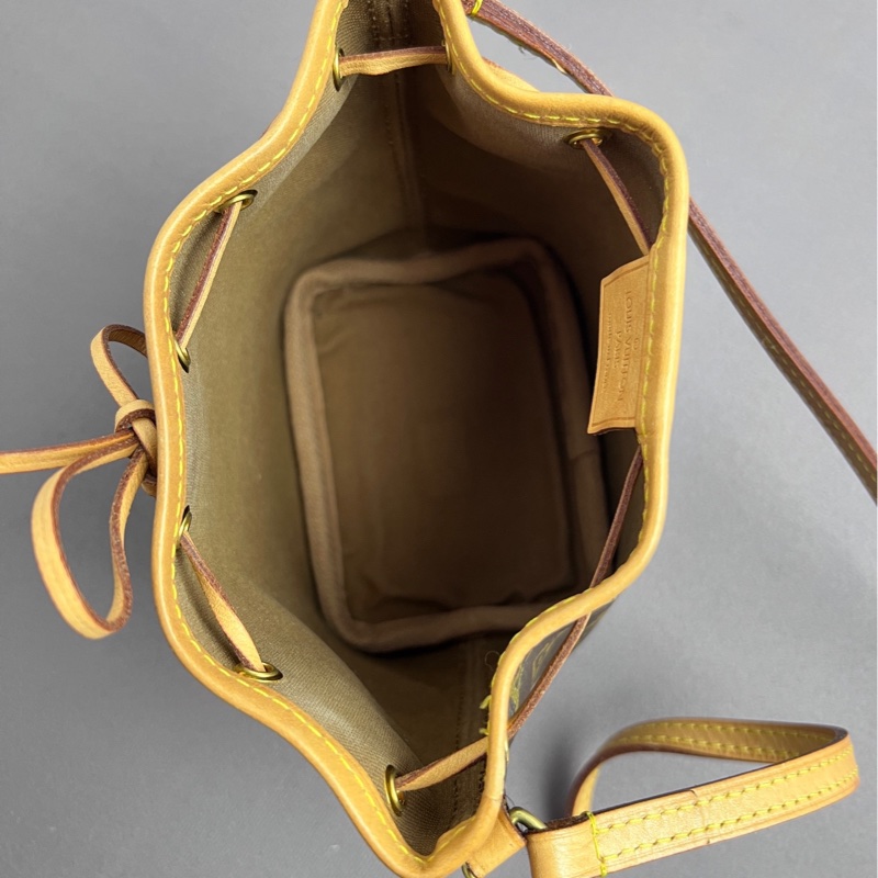 LV路易威登 Nano Noe抽繩水桶包-9