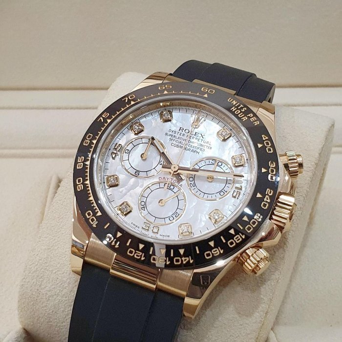 【大眾名錶】ROLEX 勞力士 116518LN Daytona迪通拿 白貝八鑽面盤 膠帶款 18K黃金 2018/11 黑陶瓷圈 B1205-7