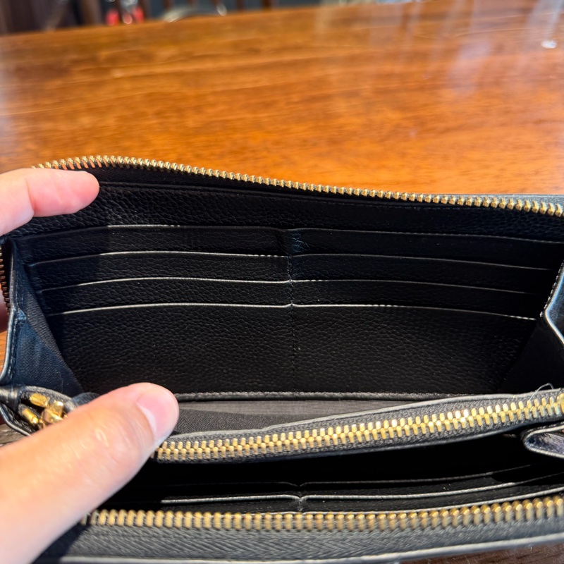 Versace 經典V字長夾-3