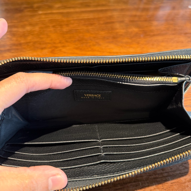 Versace 經典V字長夾-4