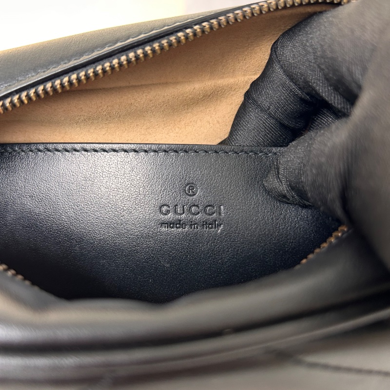 Gucci 雙 G Marmont 中號相機包-21