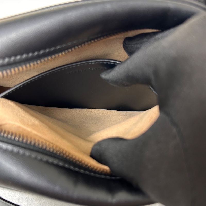 Gucci 雙 G Marmont 中號相機包-23