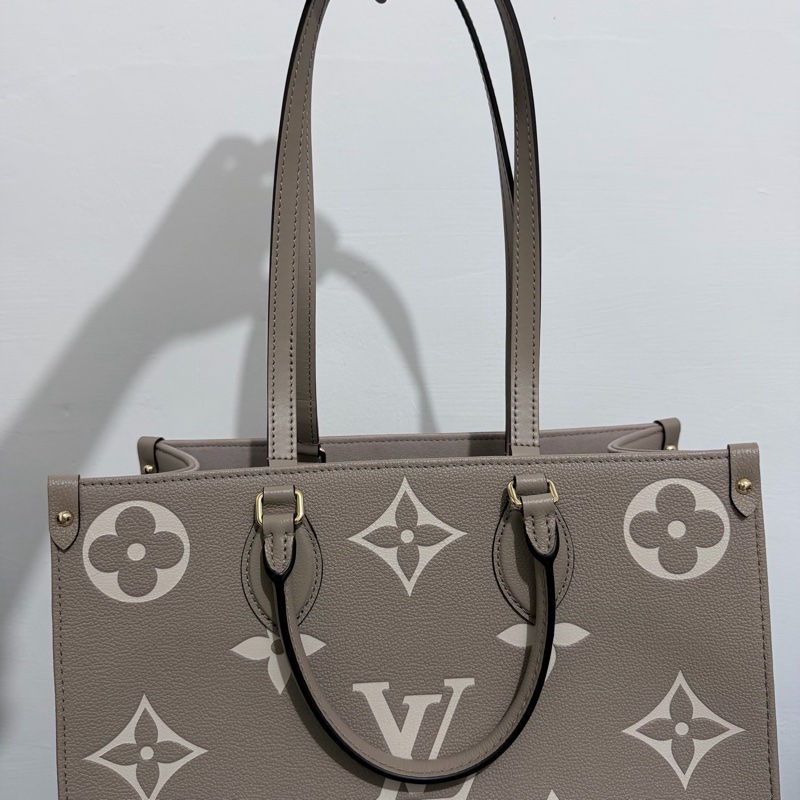 LV ONTHEGO MM-9
