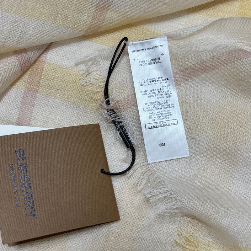 Burberry 寬版格紋羊毛圍巾 卡士達米色-7