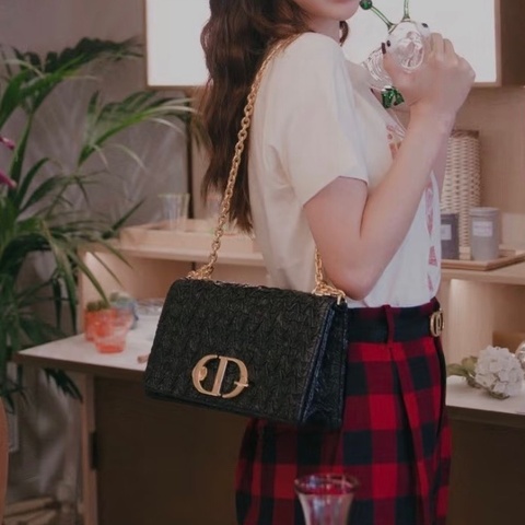 ✨Dior 蒙田30 黑金皺摺鏈條包 質感獨特 98新🖤