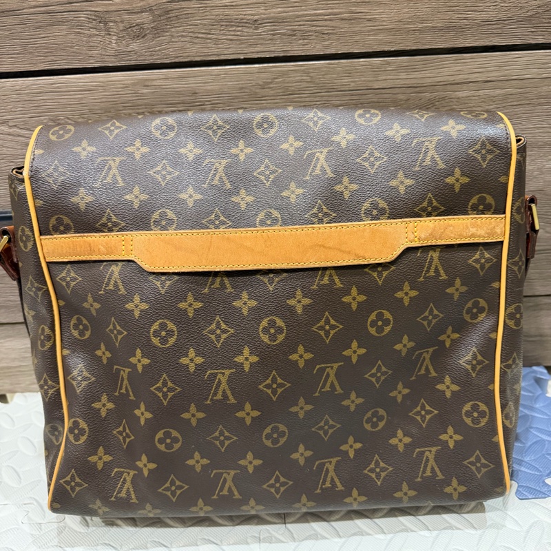 Lv 絕版王建民郵差包-2