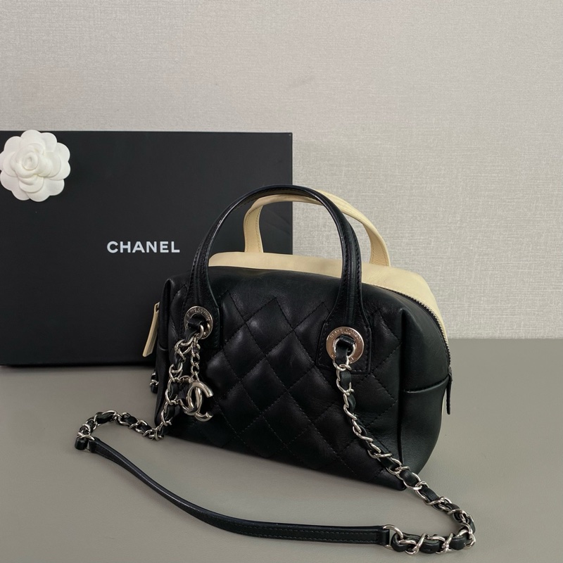 ✨Chanel mini黑白雙色保齡球包  2way🤍-5