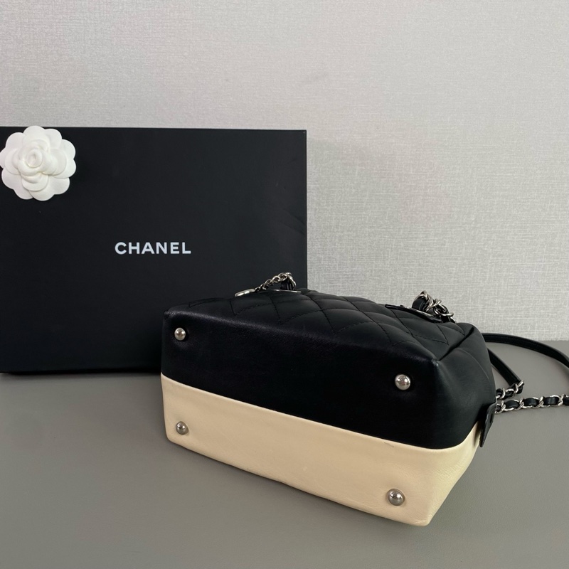 ✨Chanel mini黑白雙色保齡球包  2way🤍-7