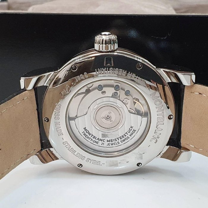【大眾名錶】MONTBLANC萬寶龍 4810系列 102342 銀面 日期窗 原廠錶扣 代用皮帶 底蓋裸空 錶徑41.5mm 自動上鍊 G196-7