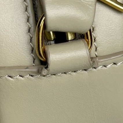 Celine賽琳凱旋門logo月餅包斜挎包，底長16釐米，附件盒子小票。-10