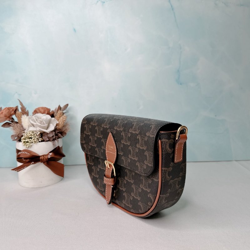 CELINE 全新FOLCO凱旋門馬鞍包-2