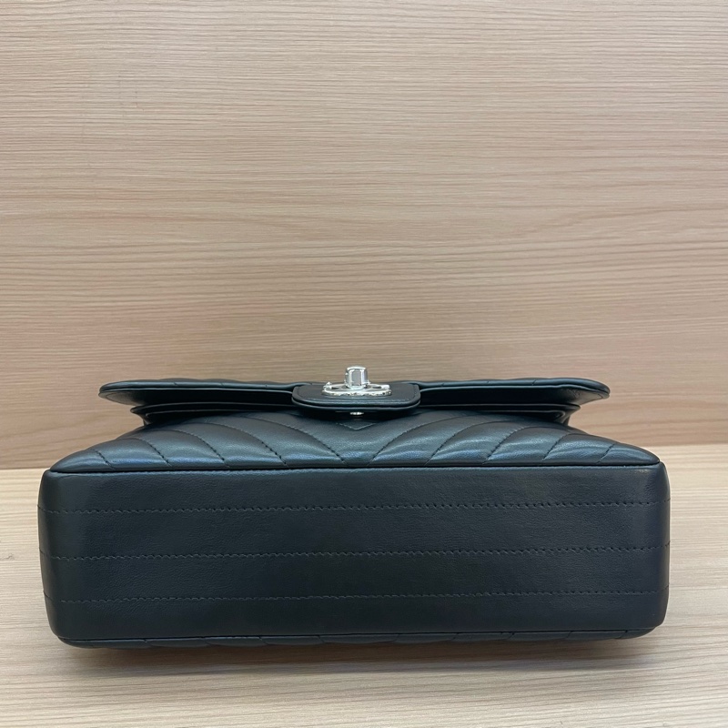 NO:C69 Chanel香奈儿V纹 cf黑色羊皮 中號2021年，30開 有卡 有塵袋 無盒子，尺寸底長23*高14*寬7*-4