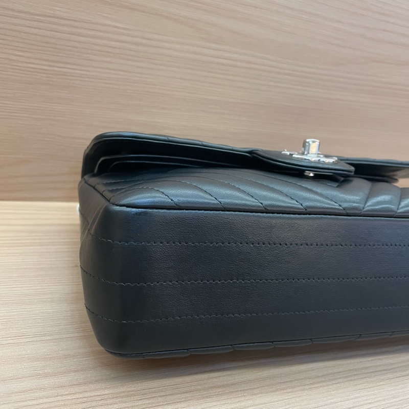 NO:C69 Chanel香奈儿V纹 cf黑色羊皮 中號2021年，30開 有卡 有塵袋 無盒子，尺寸底長23*高14*寬7*-5