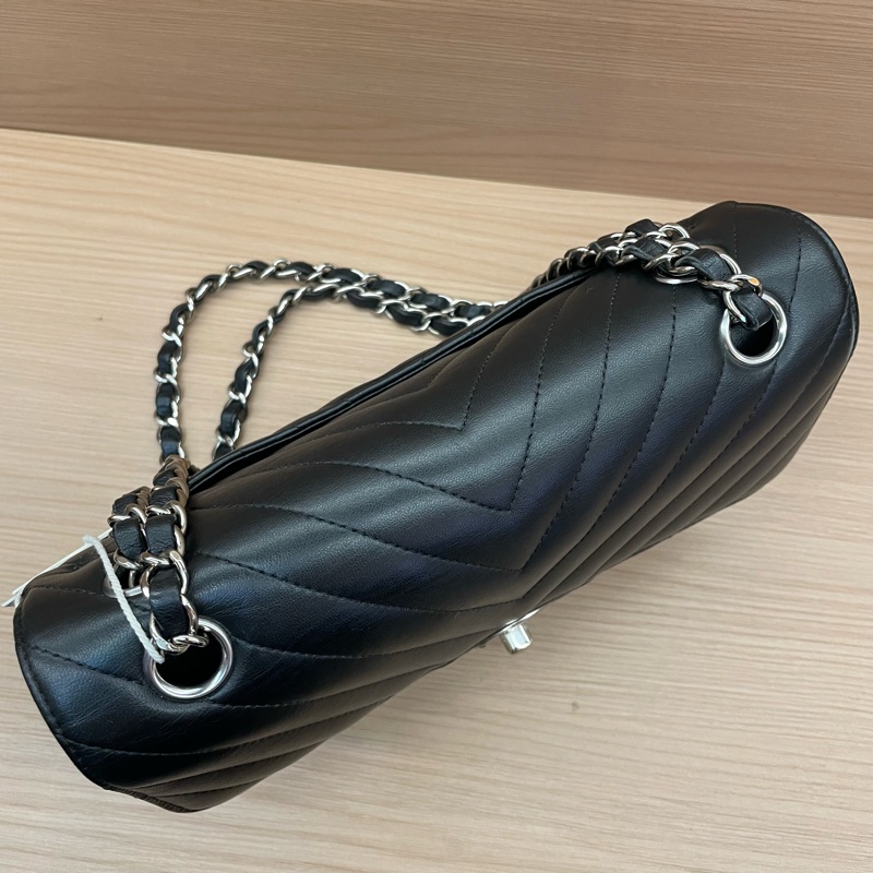 NO:C69 Chanel香奈儿V纹 cf黑色羊皮 中號2021年，30開 有卡 有塵袋 無盒子，尺寸底長23*高14*寬7*-9