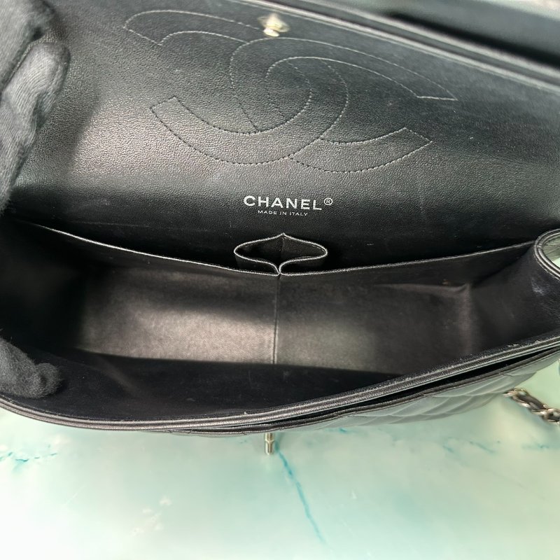 CHANEL 黑銀羊CF30-6