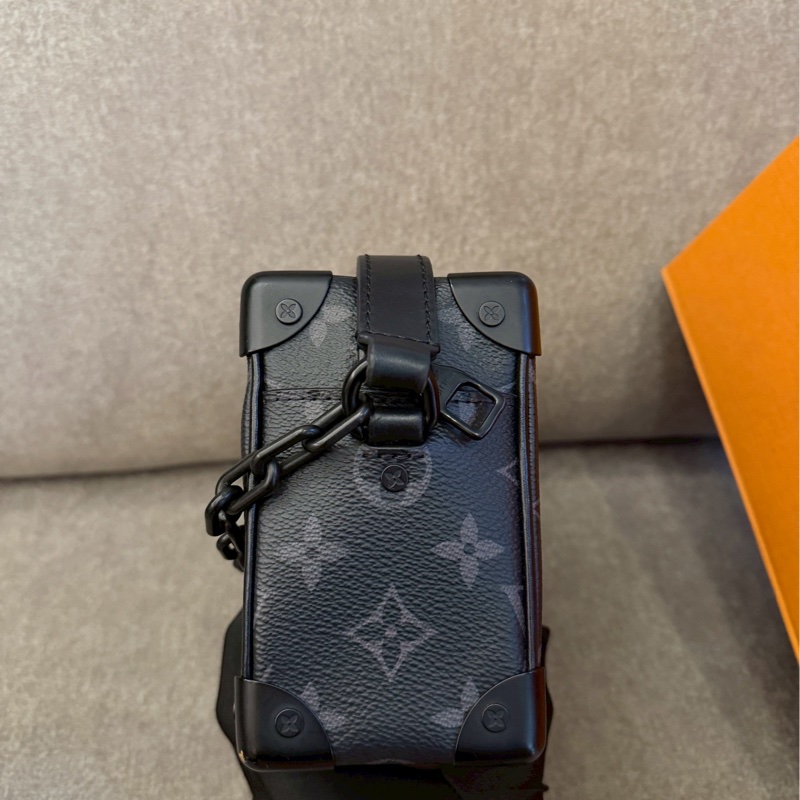 LV黑老花soft trunk-3