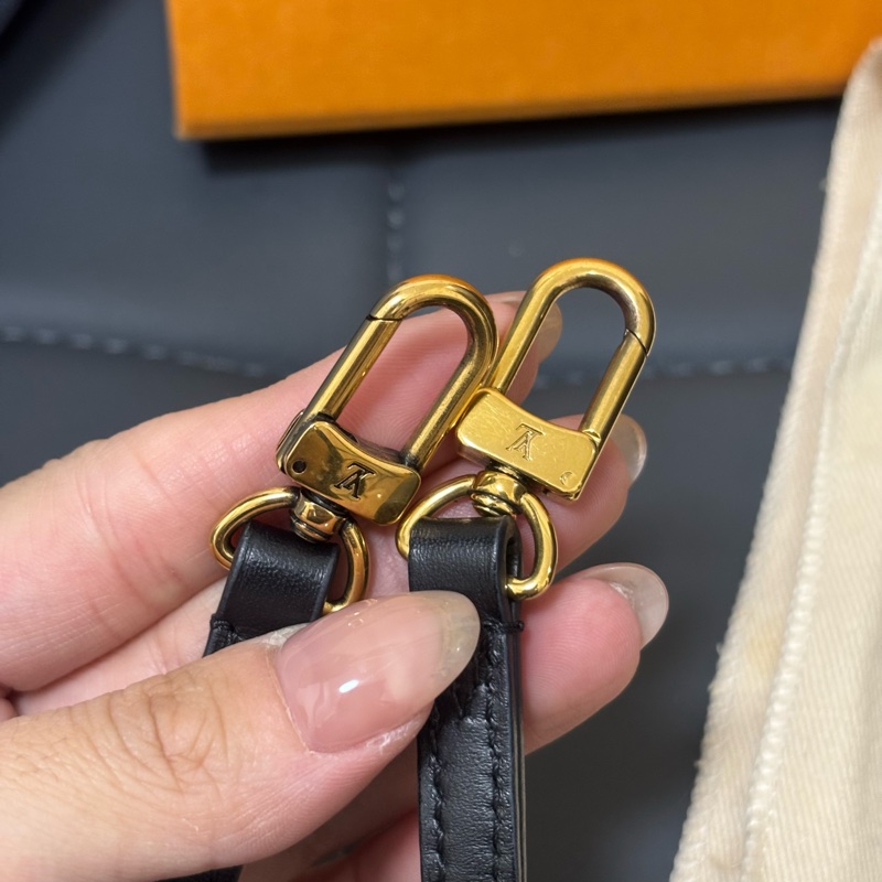 LV老花小書包-13