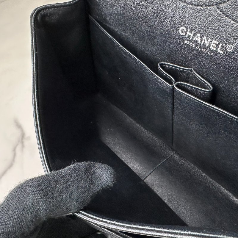 CHANEL CF30黑銀鏈帶包-7